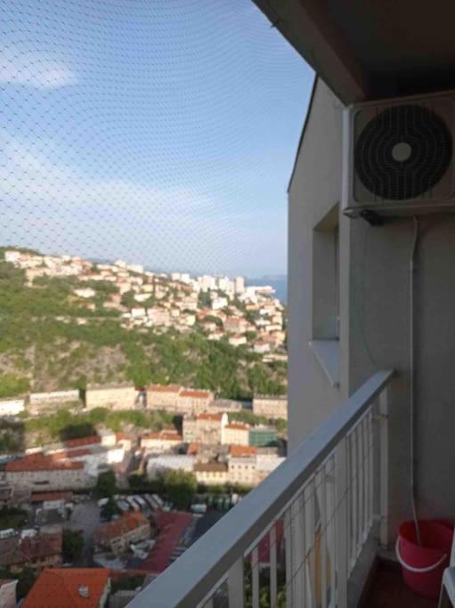 Bright And Charming Studio Apartment Rijeka Bagian luar foto